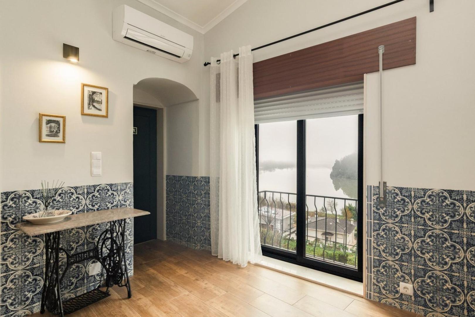 Отель Casa Curva Do Rio Melres Экстерьер фото