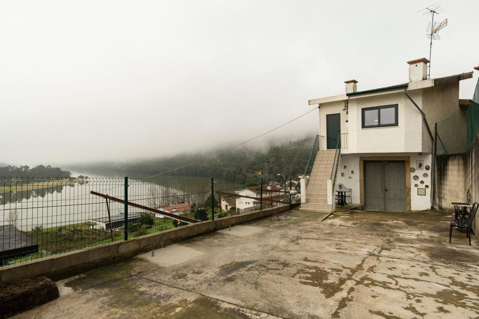 Отель Casa Curva Do Rio Melres Экстерьер фото